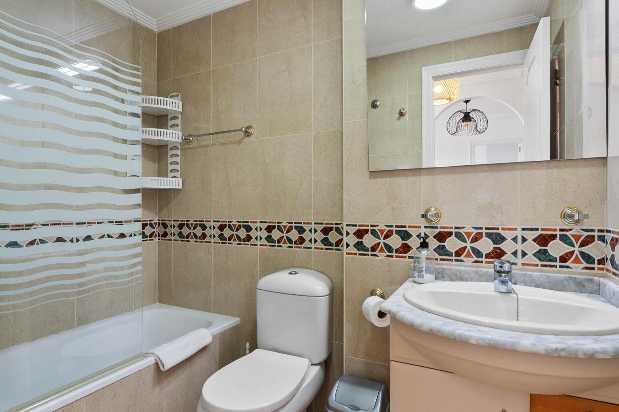 He Zenia San Francisco Apartment โอริอุเอลา ภายนอก รูปภาพ