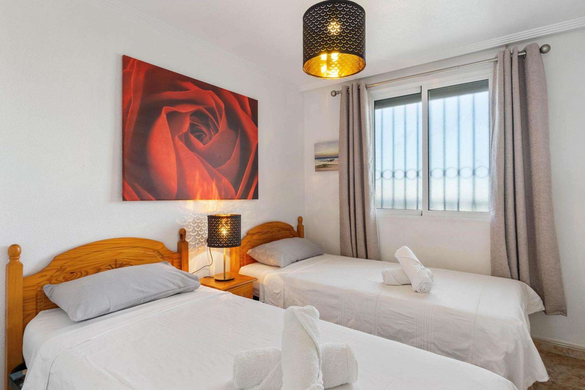 He Zenia San Francisco Apartment โอริอุเอลา ภายนอก รูปภาพ